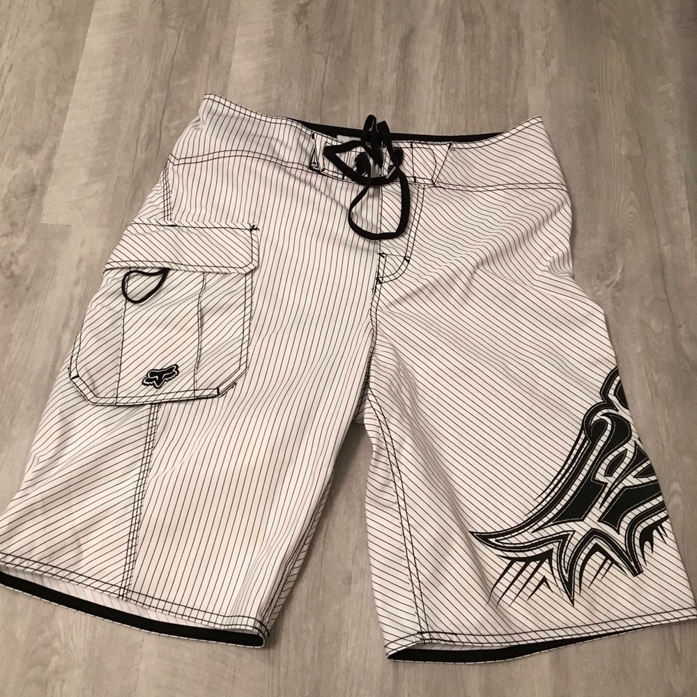 Fox Racing Board Shorts Size 31